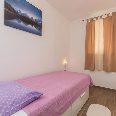 Gorgeous Home In Bibinje With Kitchen * Bibinje