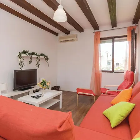 Gorgeous Home In Bibinje With Kitchen Bibinje