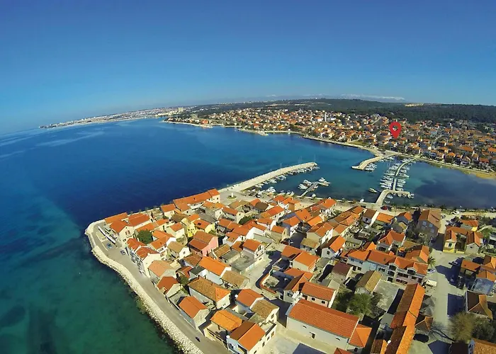 Semesterbostad Holiday Home Bibinjskih Mlikaric Bb IV